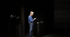 iPhone X发布上最大尴尬：苹果高管竟刷脸失败